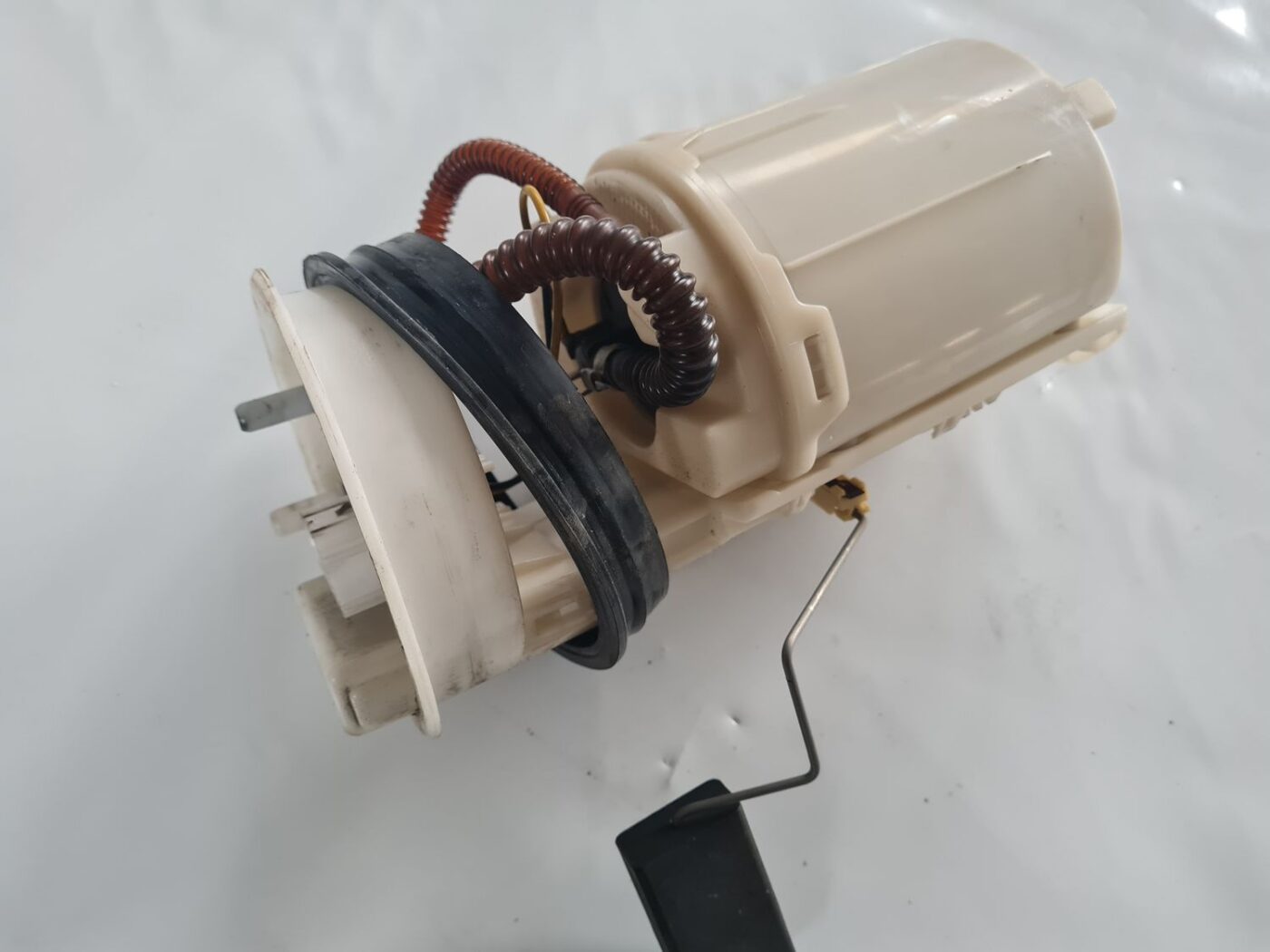 Degvielas tvertnes sūknis priekš SKODA OCTAVIA 2002 3 Degvielas tvertnes sūknis priekš SKODA OCTAVIA 2002