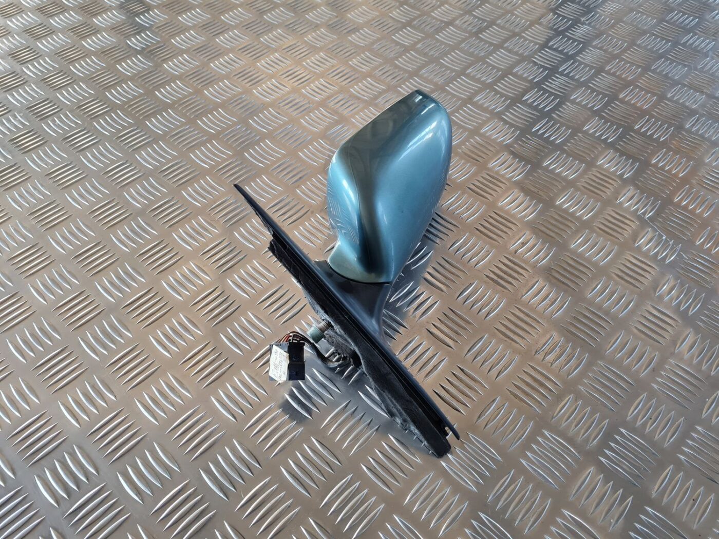 Ārējais spogulis, pa kreisi priekš AUDI A6 1998 8 Ārējais spogulis, pa kreisi priekš AUDI A6 1998