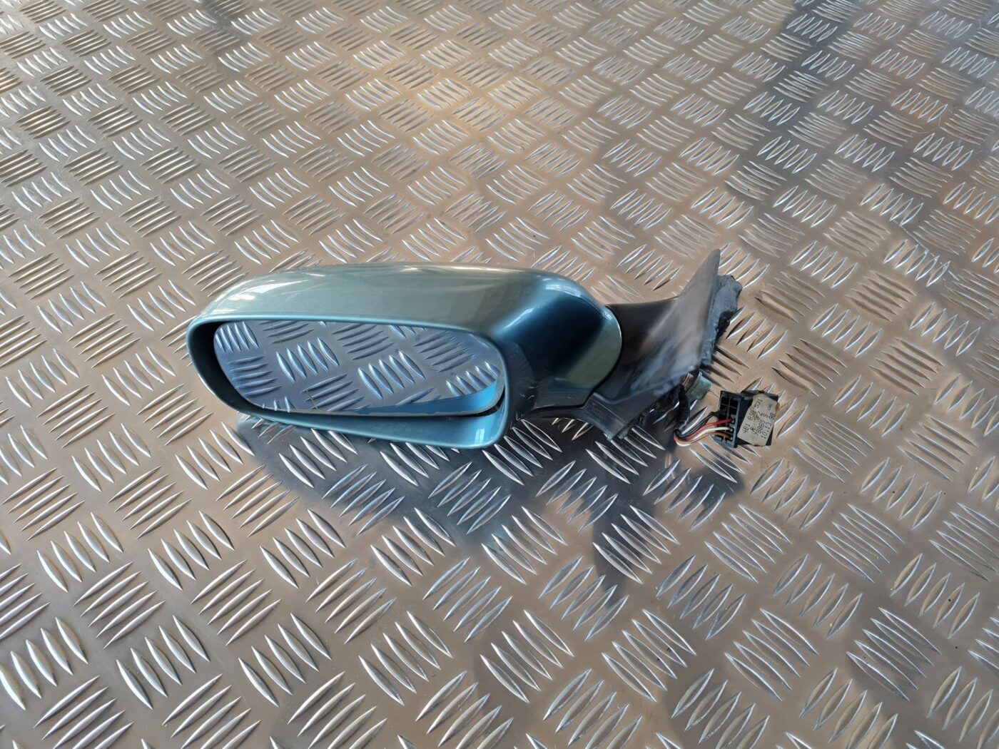 Ārējais spogulis, pa kreisi priekš AUDI A6 1998 7 Ārējais spogulis, pa kreisi priekš AUDI A6 1998