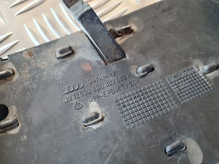 Miglas luktura reste, pa labi priekš AUDI A6 1998