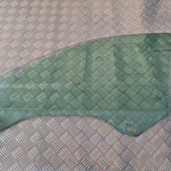 Priekšējo kreiso durvju stikls priekš AUDI A6 1998