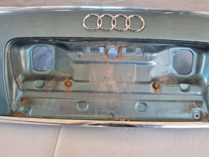 Bagāžnieka vāks priekš AUDI A6 1998
