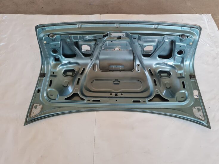Bagāžnieka vāks priekš AUDI A6 1998