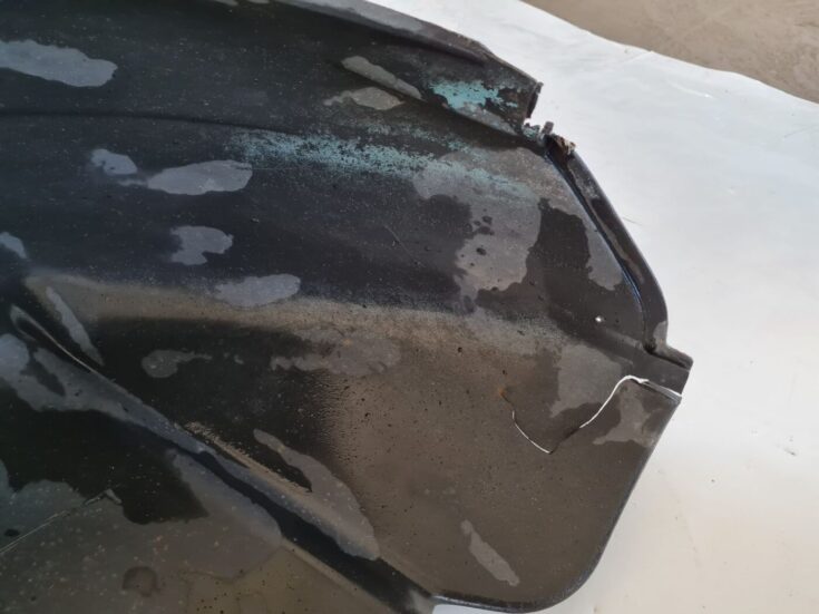 Aizmugurējais kreisais paspārns priekš AUDI A6 1998
