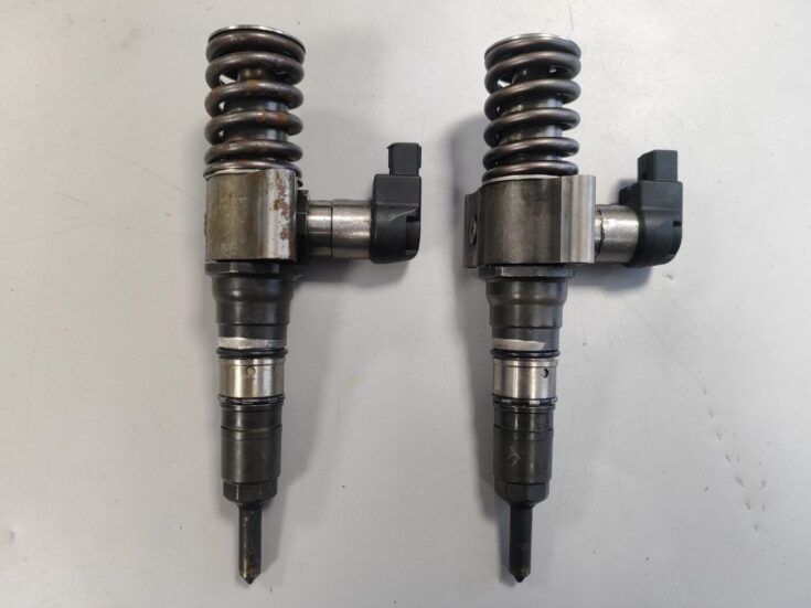Degvielas smidzinātājs priekš VW PASSAT B6 2006 ANGL. UNIVERSAL