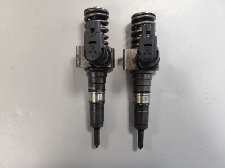 Degvielas smidzinātājs priekš VW PASSAT B6 2006 ANGL. UNIVERSAL