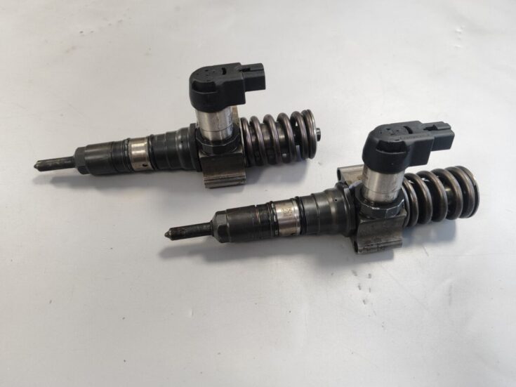 Degvielas smidzinātājs priekš VW PASSAT B6 2006 ANGL. UNIVERSAL