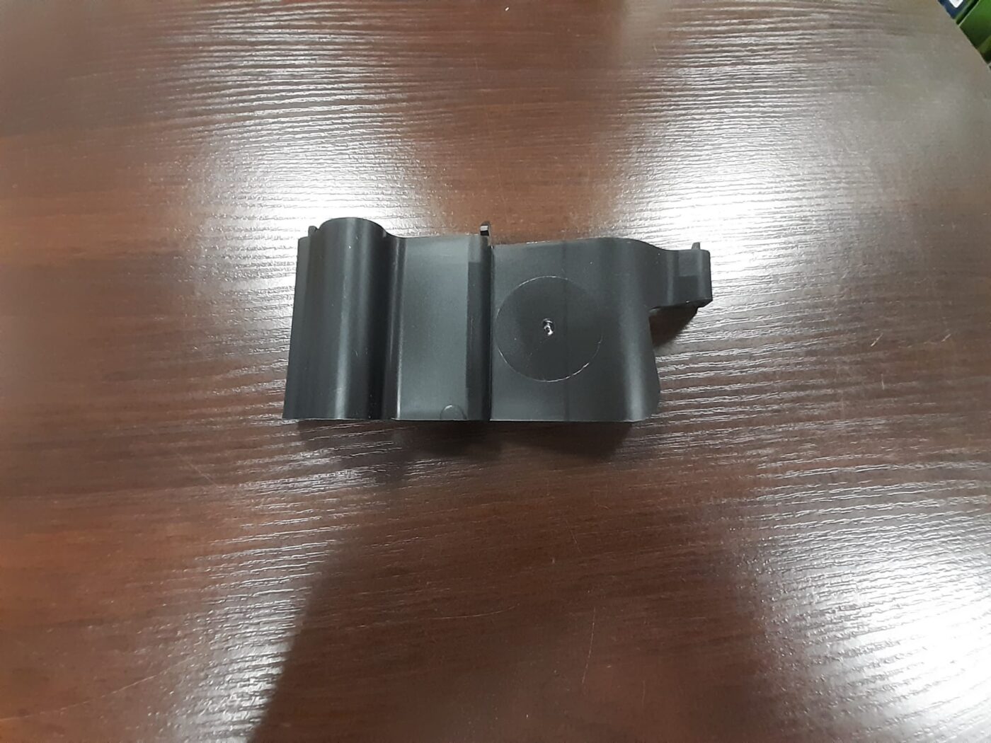 Ieplūdes gaisa deflektors, pa labi priekš BMW 5 E60, E61 07.03-12.10 2 Ieplūdes gaisa deflektors, pa labi priekš BMW 5 E60, E61 07.03-12.10