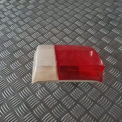 Bagāžnieka vāka kreisais lukturis priekš AUDI 80 1991