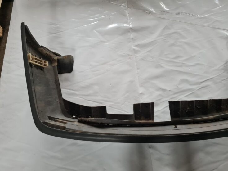Aizmugures buferis priekš AUDI 80 1991