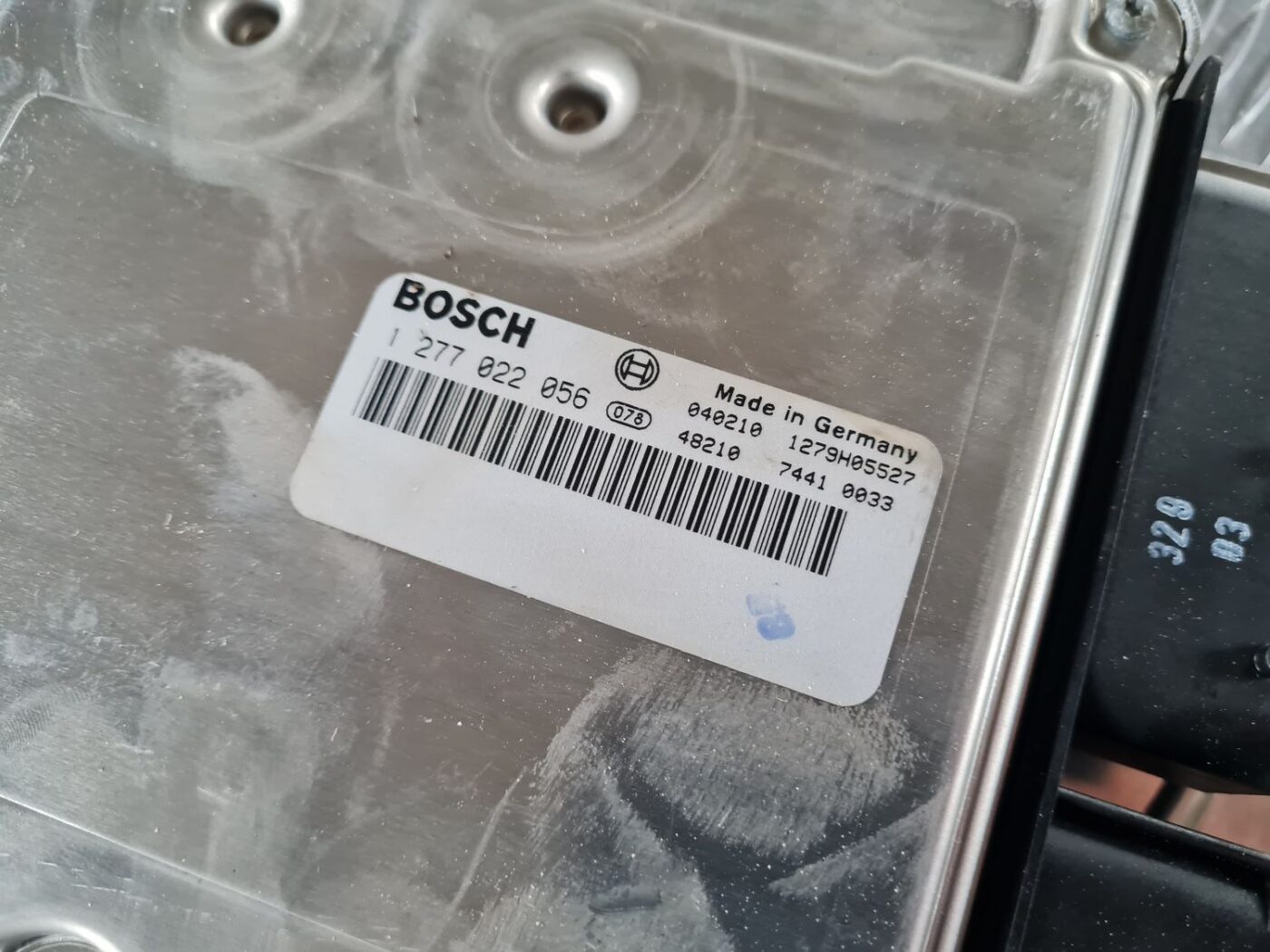 Stūres statnes vadības bloks priekš BMW 6 E63 645 2004 2 Stūres statnes vadības bloks priekš BMW 6 E63 645 2004