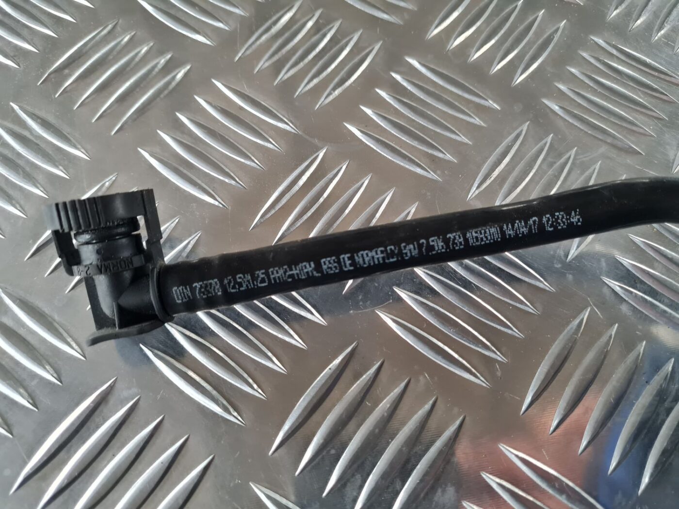 Degvielas tvertnes ventilācijas vārsts priekš BMW 6 E63 645 2004 3 Degvielas tvertnes ventilācijas vārsts priekš BMW 6 E63 645 2004