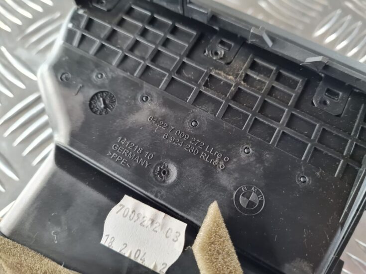 Mērinstrumentu paneļa gaisa vads, pa labi priekš BMW 6 E63 645 2004