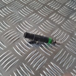 Degvielas smidzinātājs priekš BMW 6 E63 645 2004