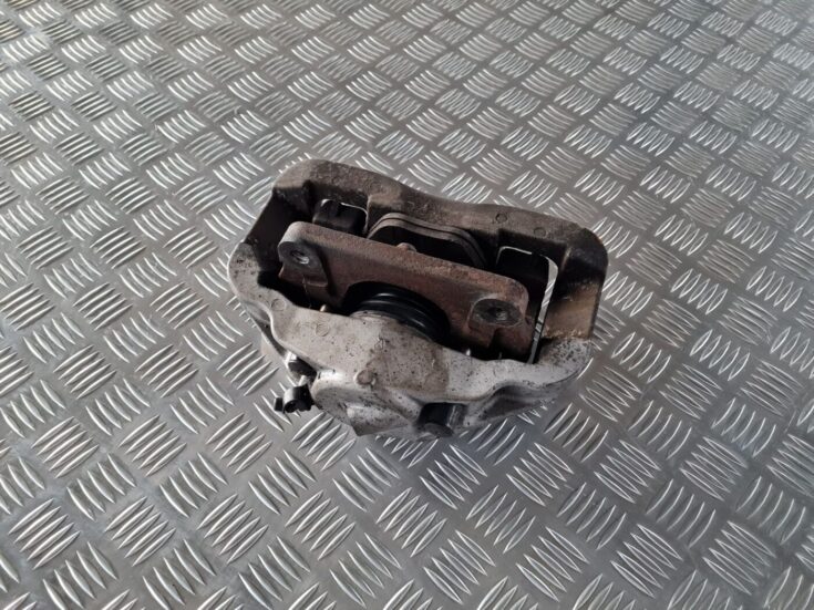 Priekšējais kreisais suports priekš BMW 6 E63 645 2004
