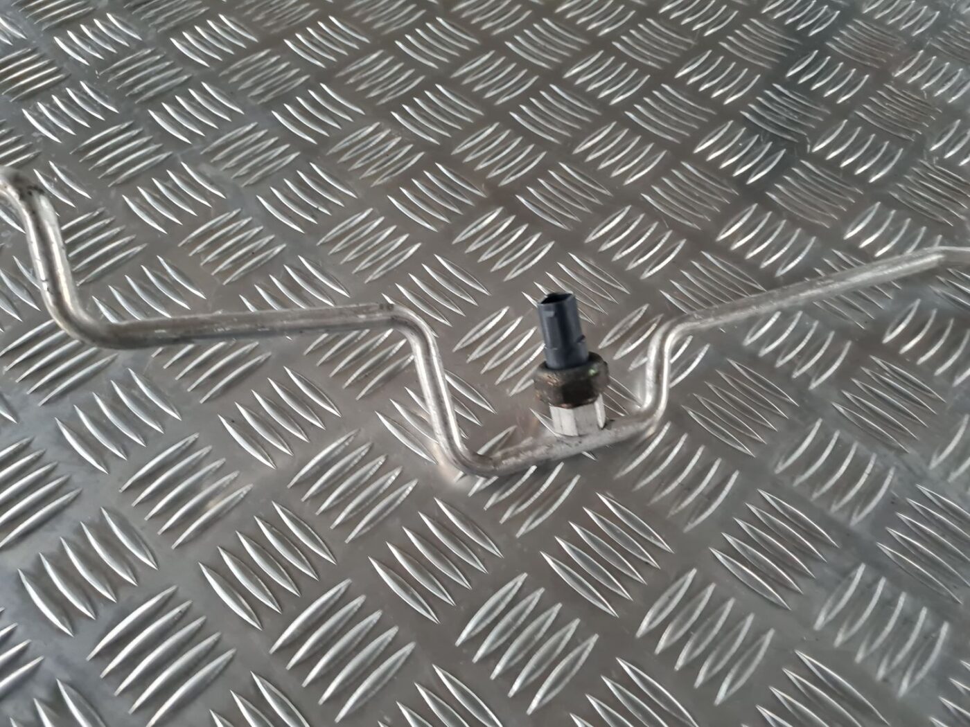 Gaisa kondicioniera galvenā caurule priekš BMW 6 E63 645 2004 3 Gaisa kondicioniera galvenā caurule priekš BMW 6 E63 645 2004