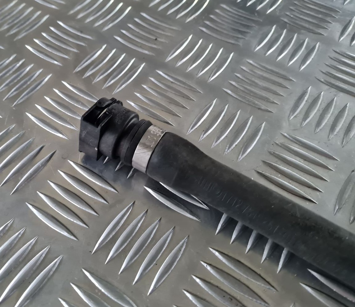 Dzesēšanas caurule priekš BMW 6 E63 645 2004 5 Dzesēšanas caurule priekš BMW 6 E63 645 2004