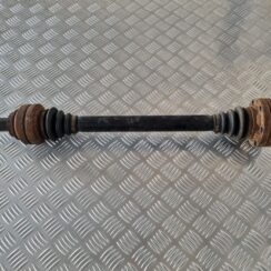 Pusass aizmugurē priekš BMW 6 E63 645 2004