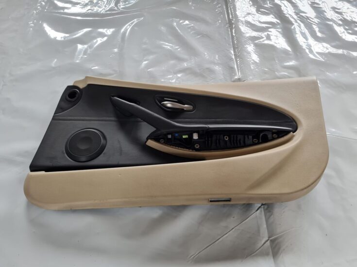 Priekšējo labo durvju apdare priekš BMW 6 E63 645 2004