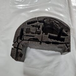 Bagāžnieka nodalījuma instrumentu ieliktnis priekš BMW 6 E63 645 2004