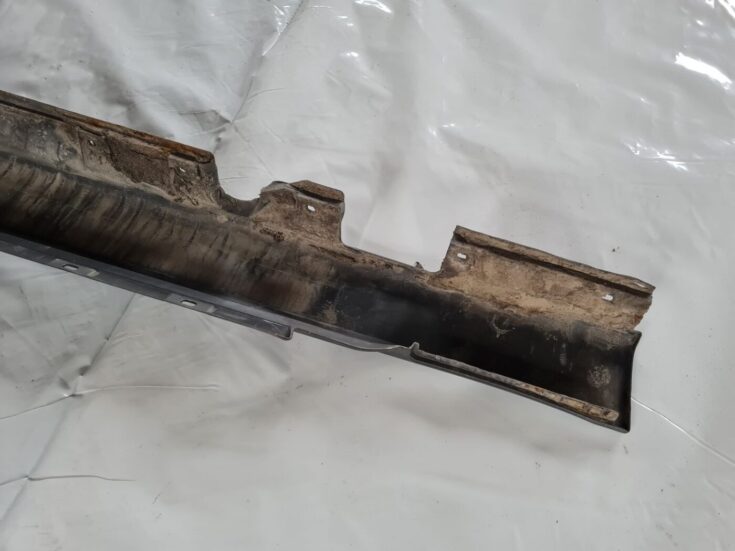 Ārēja sliekšņa laba uzlika priekš BMW 6 E63 645 2004