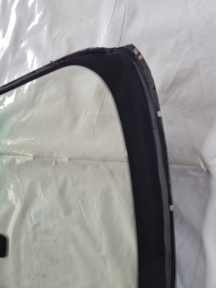 Vējstikls priekš BMW 6 E63 645 2004