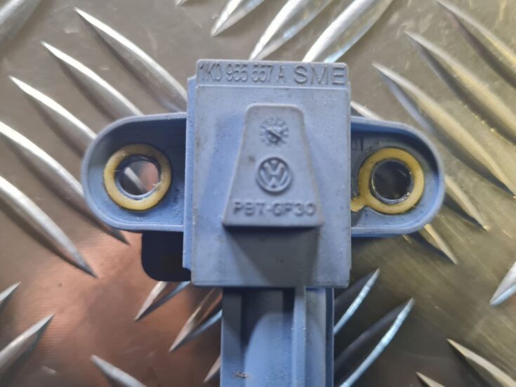 Drošības spilvena trieciensensors priekš VW GOLF 5 2004