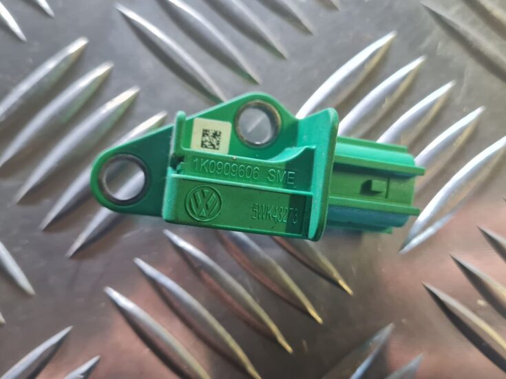 Drošības spilvena trieciensensors priekš VW GOLF 5 2004