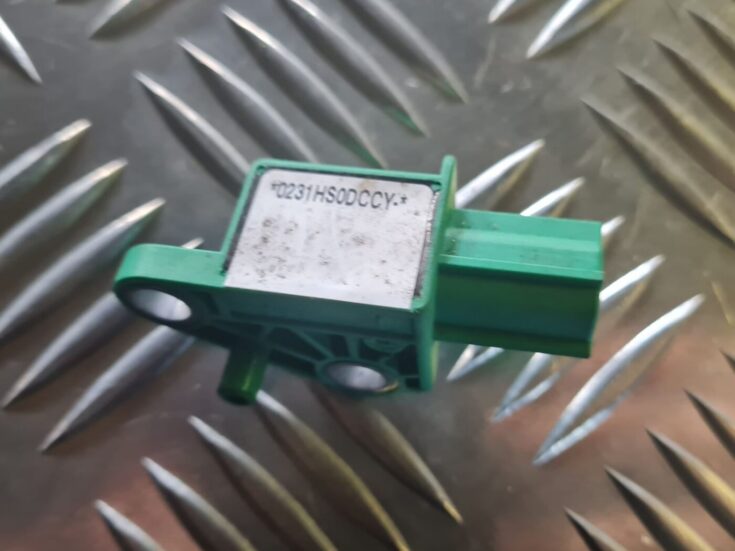 Drošības spilvena trieciensensors priekš VW GOLF 5 2004