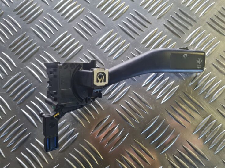 Stikla tīrītāja slēdzis priekš VW GOLF 5 2004