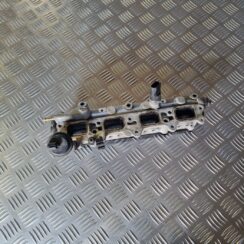 Degvielas sadales caurule priekš VW GOLF 5 2004