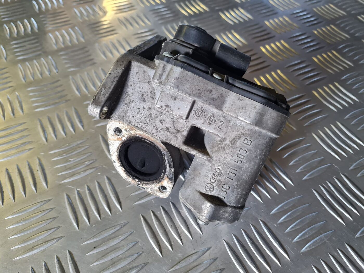 EGR vārsts priekš VW GOLF 5 2004 5 EGR vārsts priekš VW GOLF 5 2004