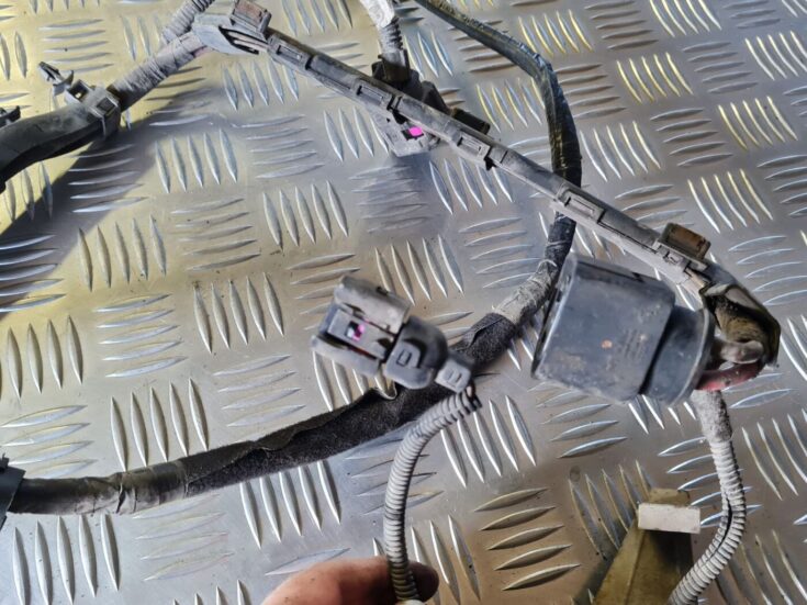 Stūres mehānisma elektroinstalācija priekš VW GOLF 5 2004