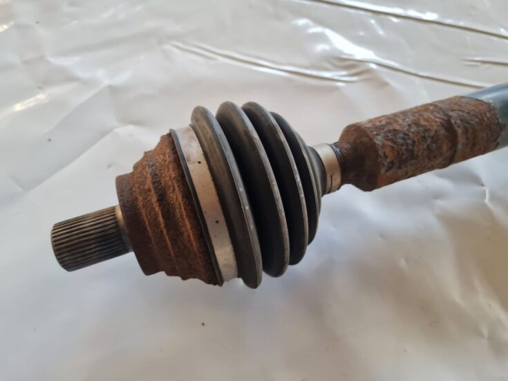 Pusass priekšēja labā priekš VW GOLF 5 2004