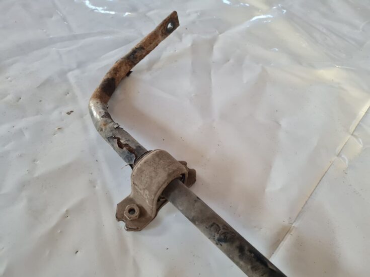 Priekšējais stabilizators priekš VW GOLF 5 2004