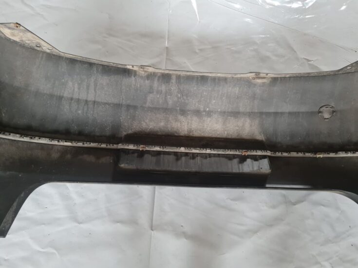Aizmugures buferis priekš VW GOLF 5 2004