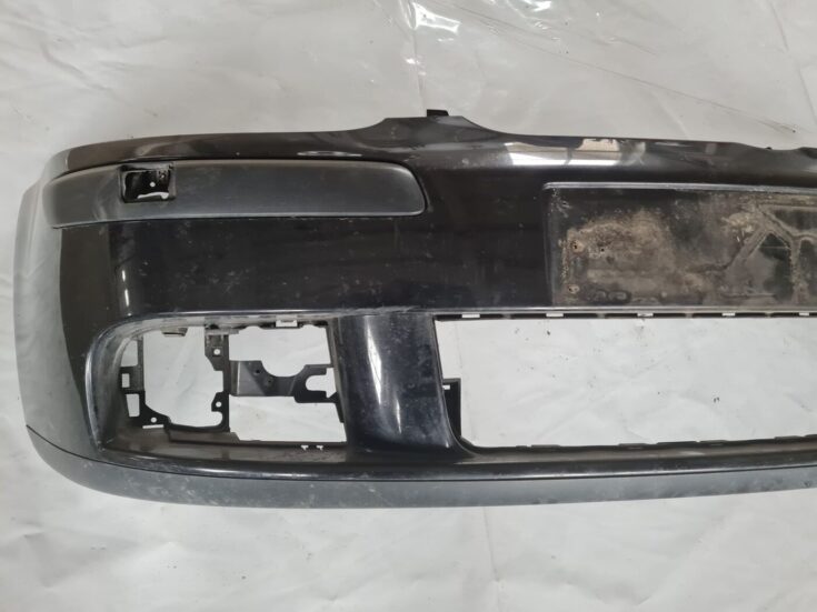 Priekšējais buferis priekš VW GOLF 5 2004