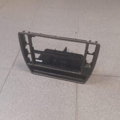 Centrālās konsoles dekoratīvais rāmis priekš VW PASSAT 2004 UNIVERSAL GREY