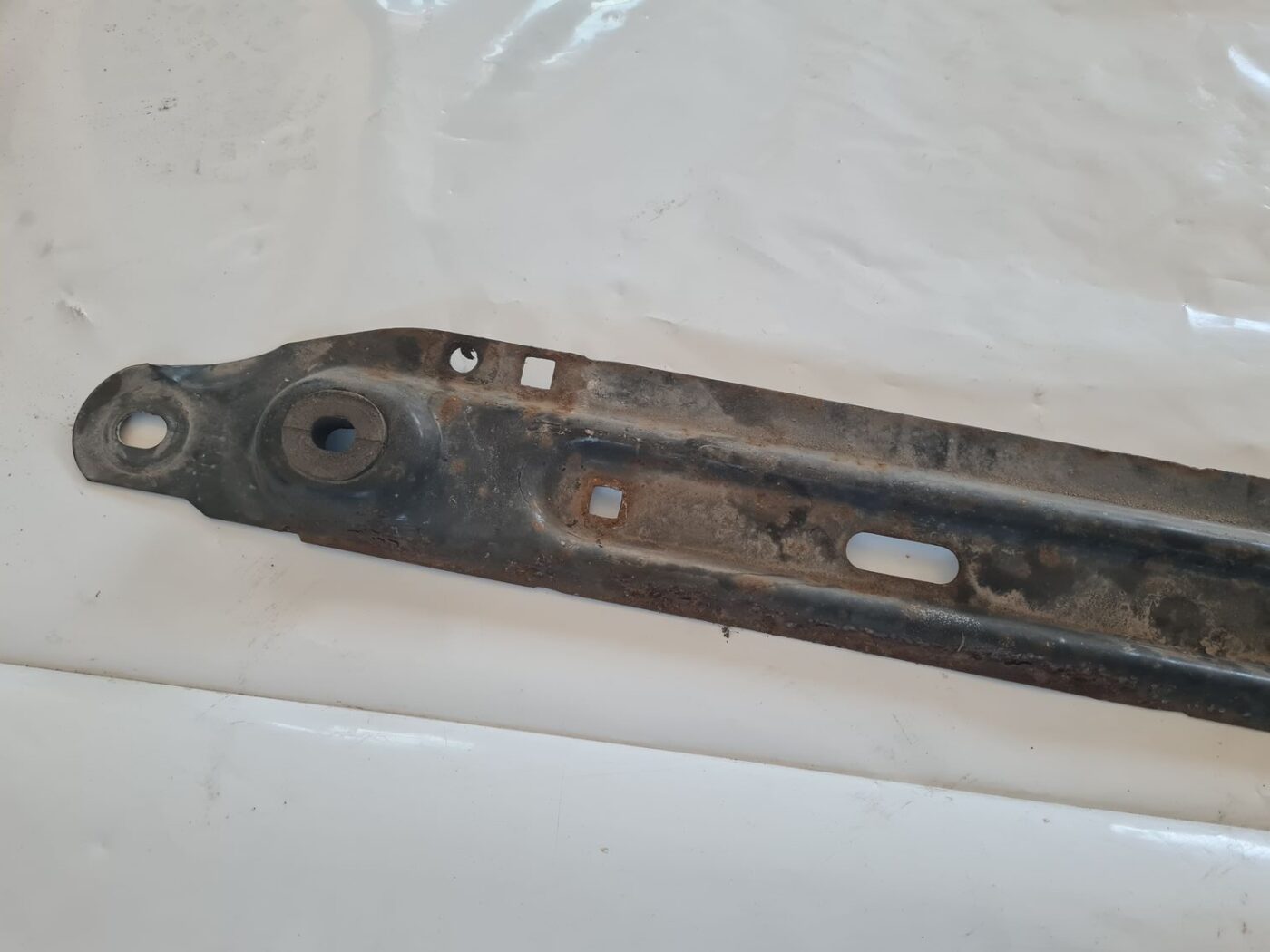 Priekšējā šķērseniskā sija priekš CITROEN BERLINGO 2014 5 Priekšējā šķērseniskā sija priekš CITROEN BERLINGO 2014