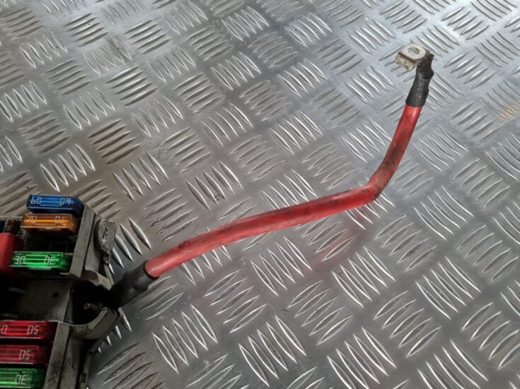 Drošinātāju bloks priekš FIAT STILO 2003
