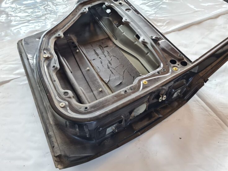 Aizmugurējās kreisās durvis priekš FIAT STILO 2003