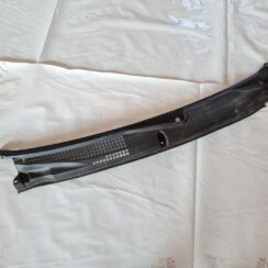 Vējstikla uzlikas (deflektora) režģis priekš FIAT STILO 2003