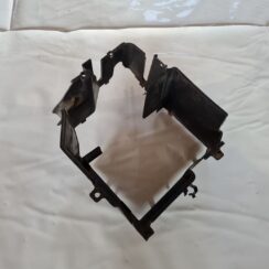 Akumulatora stiprināšanas korpuss priekš FIAT STILO 2003