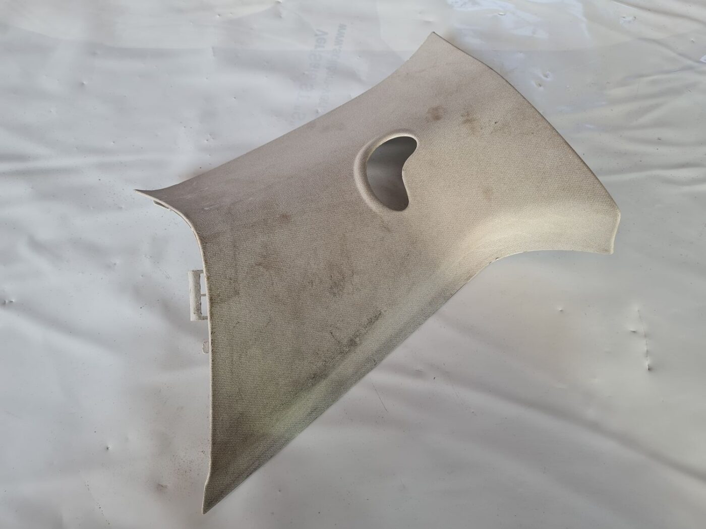 Bagažnieka nodalījuma statnes apdare priekš FIAT STILO 2003 2 Bagažnieka nodalījuma statnes apdare priekš FIAT STILO 2003