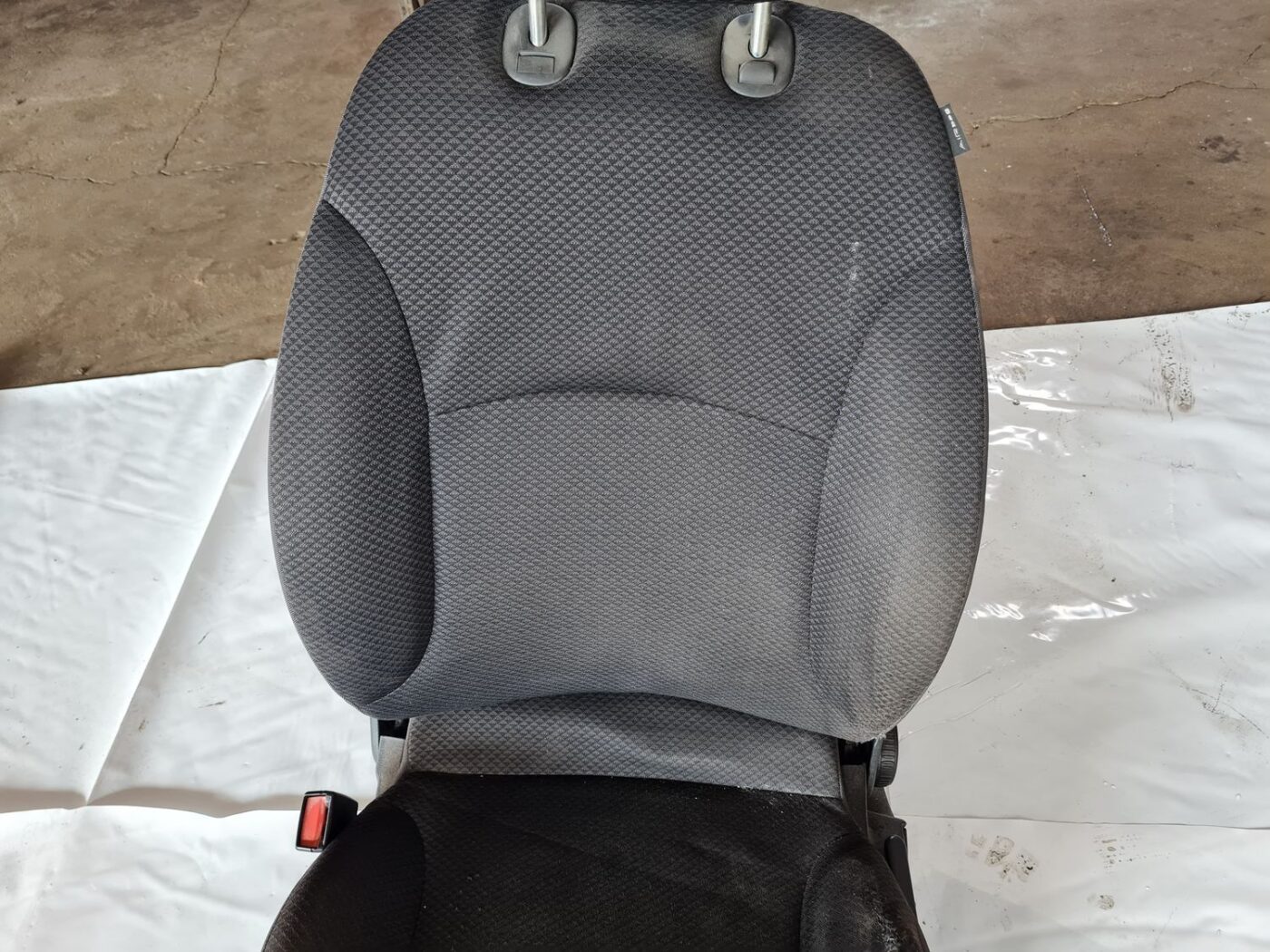 Priekšējais kreisais sēdeklis priekš FIAT STILO 2003 5 Priekšējais kreisais sēdeklis priekš FIAT STILO 2003