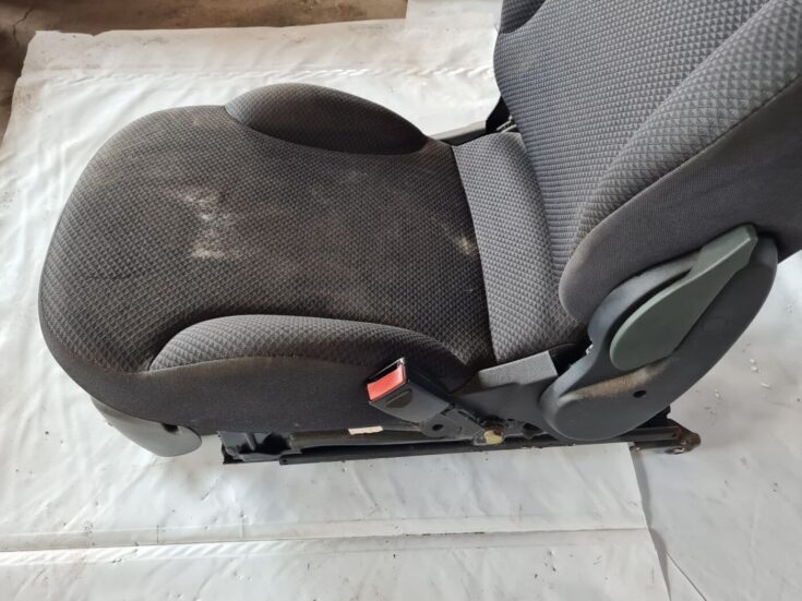 Priekšējais labais sēdeklis priekš FIAT STILO 2003