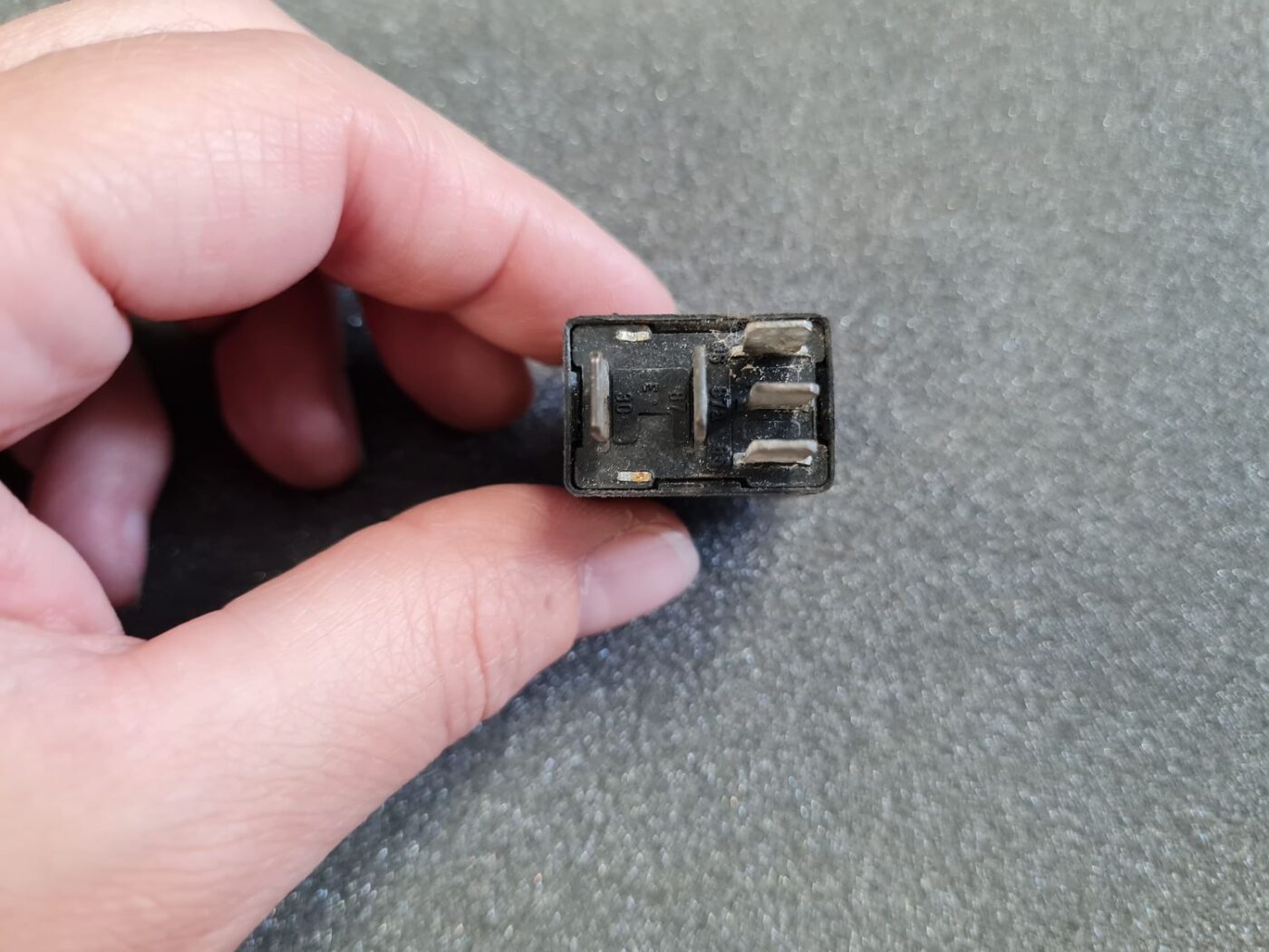 Drošinātāju releja priekš AUDI 2 Drošinātāju releja priekš AUDI