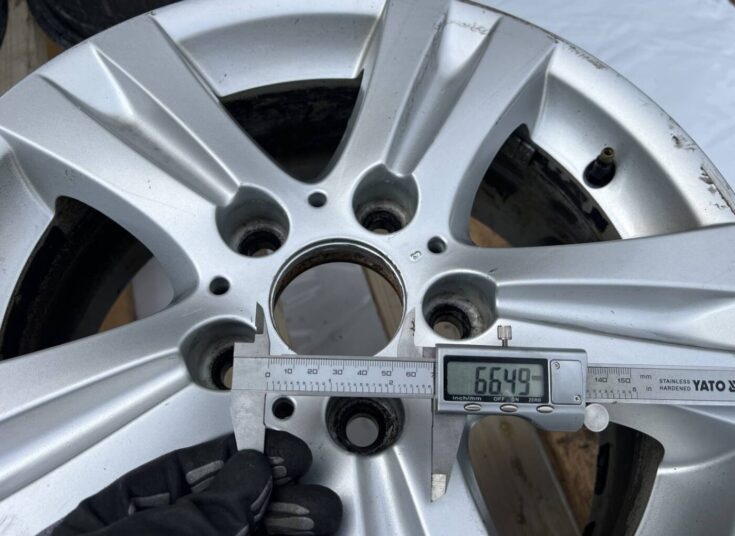 Lietie diski - vieglmetāla (kpl) priekš BMW 1 E87 2009 WHITE
