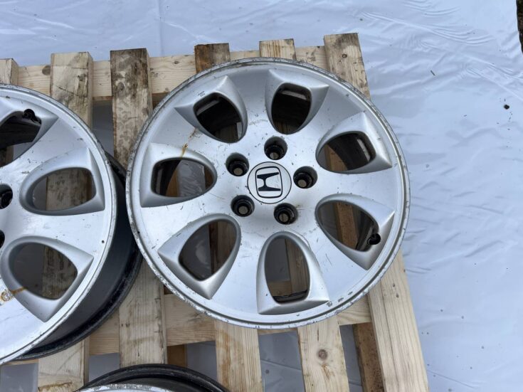 Lietais disks - vieglmetāla priekš HONDA ACCORD 2007 YR565P