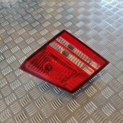 Bagāžnieka vāka labais lukturis priekš DODGE JOURNEY 2010